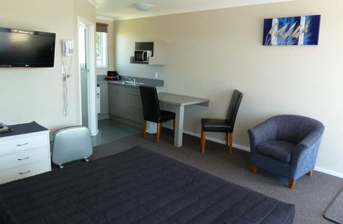 Invercargill Hotel | Monarch Motel