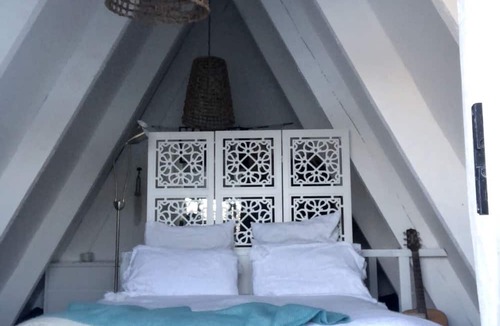 Parekura Bay House | The Beach House - Russell - You can not get any closer to the water!