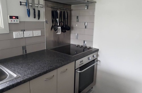 Te Rangiita Apartment | "REELAX-ATION" by the Lake. The Perfect base to Relax, Fish,Swim,Ski or Explore