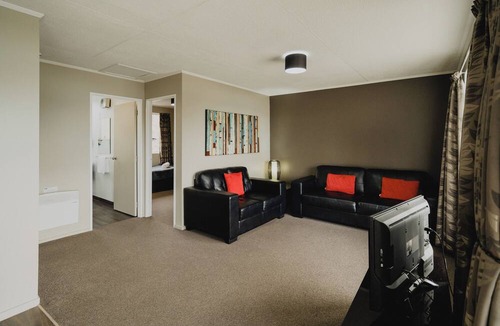 Tekapo Hotel | Lakes Edge Holiday Park