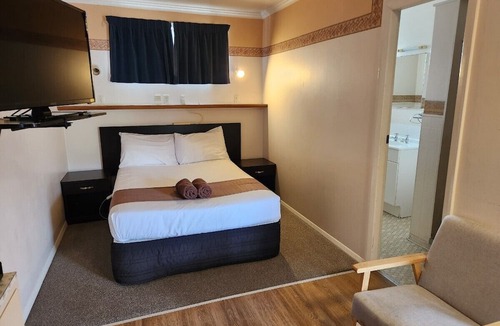 Tokoroa Hotel | Mayfair Court Motel