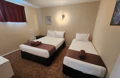 Tokoroa Hotel | Mayfair Court Motel