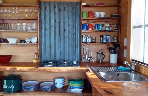 Waiotahi Cabin | 4WD Off the grid timber cabin, Panoramic views, Lovers nook !