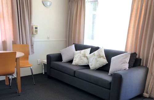 Alexandra Hotel | Alexandra Garden Court Motel