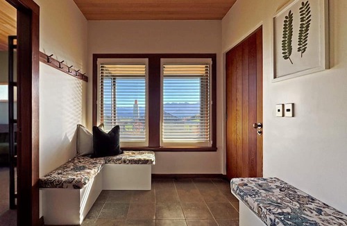 Manapouri Cabin | Cabot Lodge