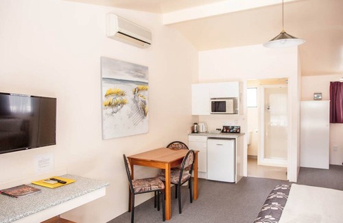 Waihi Hotel | Goldmine Motel