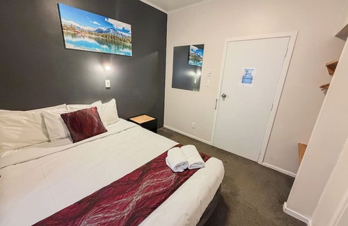 Te Aro Hotel | Halswell Lodge - Motel