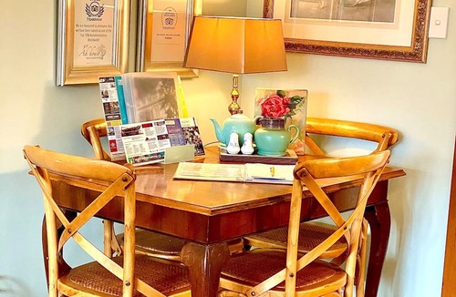 Nelson Bed & Breakfast | Ah House Nelson City B&B