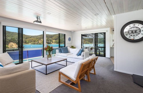 Kawau Island Hotel | Kawau Lodge Boutique Resort