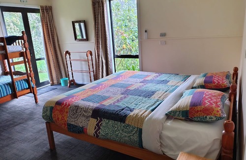 Katikati House | Purple Hen Country Lodge