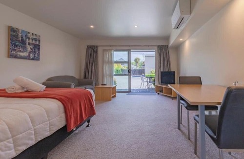 Geraldine Hotel | Andorra Motel