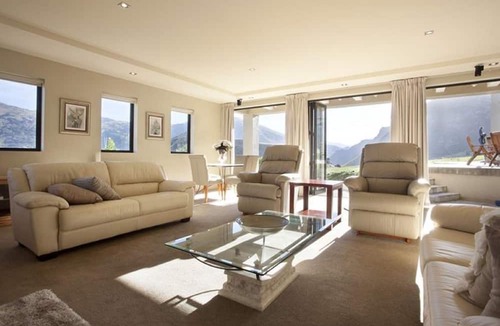 Gibbston Bed & Breakfast | Gibbston House