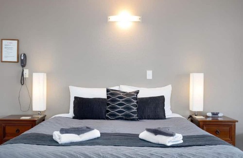 Nelson Hotel | Kings Gate Motel