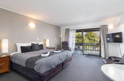 Nelson Hotel | Kings Gate Motel