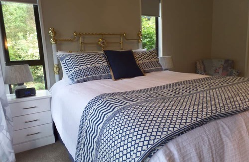 Geraldine Bed & Breakfast | Riverstone House