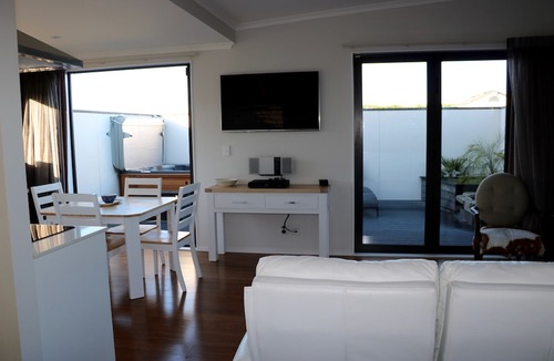 Pakowhai House | Kalldeen Luxury Accommodation