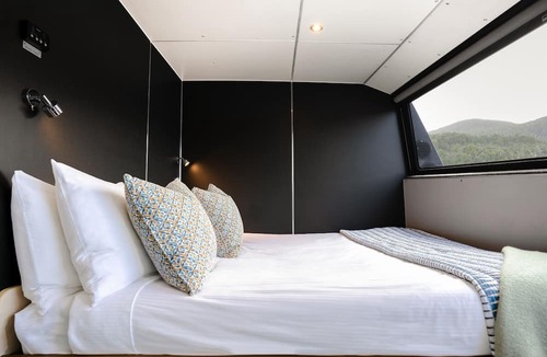 Milford Sound Boat Rental | Fiordland Discovery