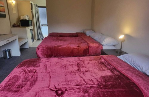 Epsom Hotel | Epsom Motor Inn