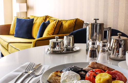Wellington Hotel | Bolton Hotel