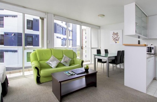 Grafton Apartment | Crown on Cintra Lane