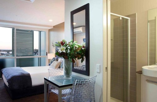 Auckland Central Business District Hotel | The Quadrant Hotel & Suites