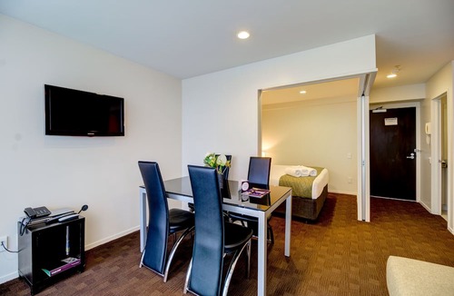 Auckland Central Business District Hotel | The Quadrant Hotel & Suites