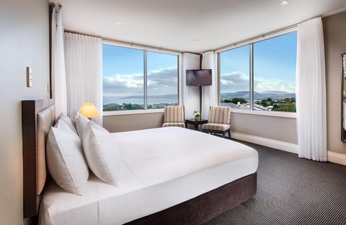 Hilltop Hotel | Hilton Lake Taupo