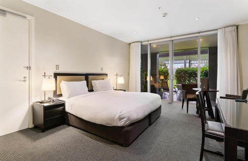 Hilltop Hotel | Hilton Lake Taupo