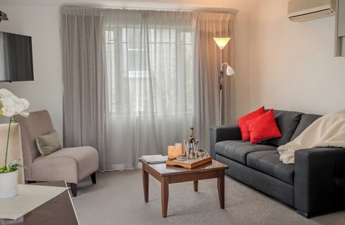 Nelson Hotel | Chelsea Park Motor Lodge Nelson
