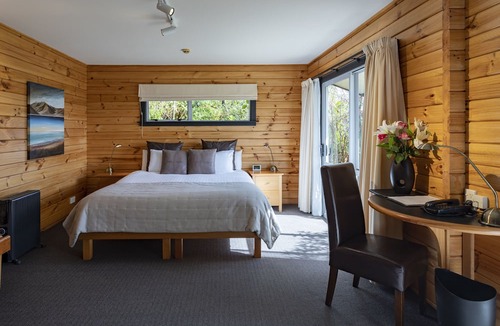 Franz Josef Glacier Cabin | Westwood Lodge