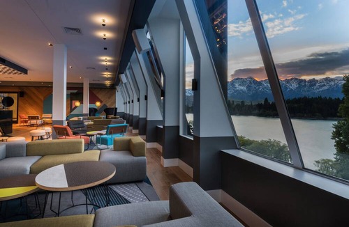 Queenstown Hotel | QT Queenstown