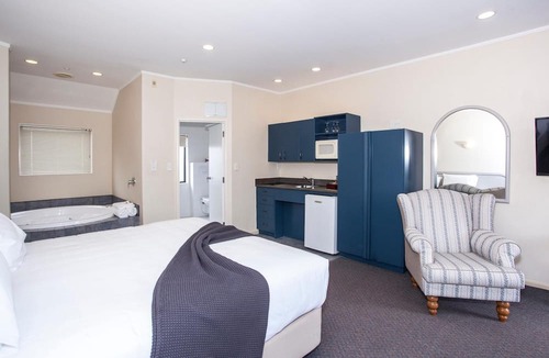Anderson Park Hotel | Te Mata Lodge