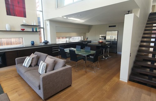 Wanaka Hotel | Lakeshore Springs Apartments