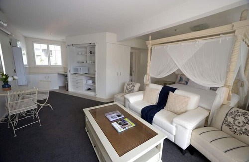 Akaroa Apartment | Akaroa Village Inn