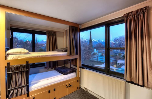 Queenstown City Centre Hostel | The Black Sheep Backpackers