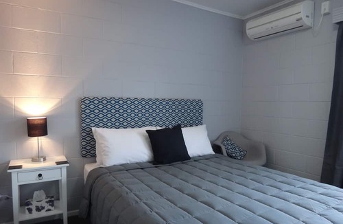 Stratford Hotel | Amble In Motel
