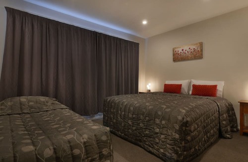 Linwood Hotel | Cashel Court Motel