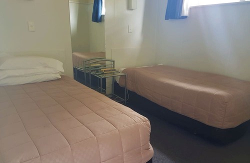 Wairoa Hotel | Vista Motor Lodge
