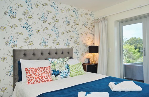 Raglan Apartment | The Queenslander Raglan