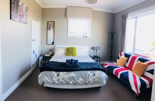St. Clair Bed & Breakfast | WoW @ Saint Clair B&B