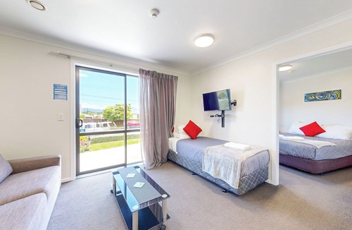 Te Awamutu Hotel | Matariki Motor Lodge