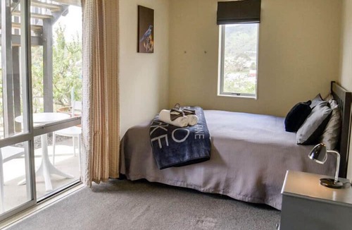 Picton Hostel | Tombstone Motel, Lodge & Backpackers