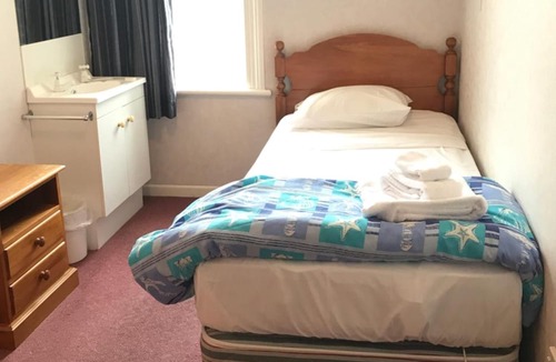 Alexandra Hotel | Criterion Club Hotel
