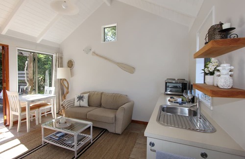 Cooks Beach Cottage | Flaxhaven Lodge private garden setting