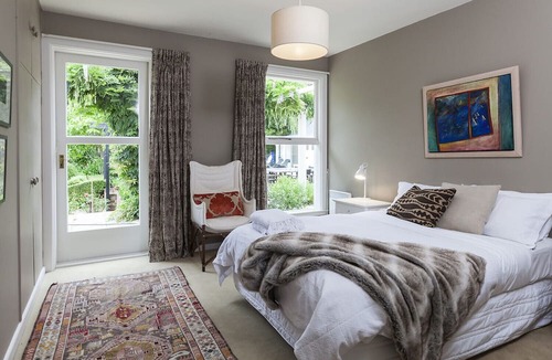 Ilam Cottage | French City Mansion - Christchurch Luxury Home