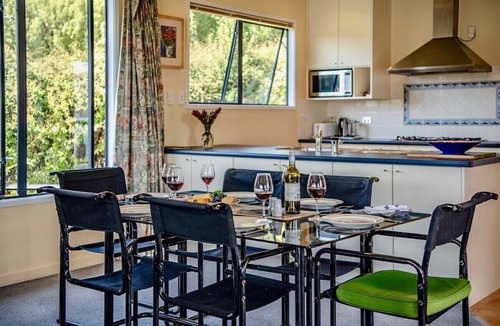 Akaroa House | The Bellbird's Nest - Takamatua Holiday Home