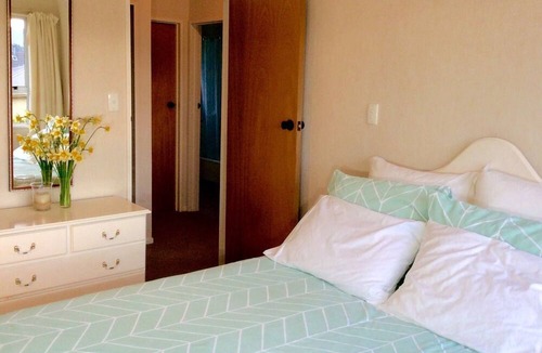 Christchurch District Cottage | Shiloh - Diamond Harbour Accommodation
