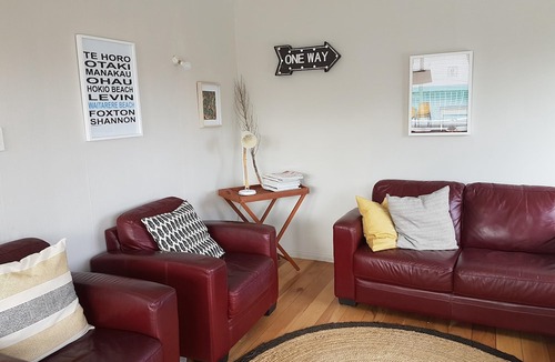 Waitarere Beach House | Holiday Pad on Hydrabad