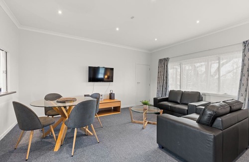 Greytown Hotel | ASURE Oak Estate Motor Lodge