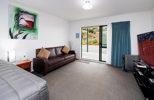 Foxton Hotel | Celtic Motel